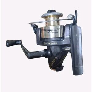 Meirrus by Shakespeare CR 035 Black And Gold Fishing Reel